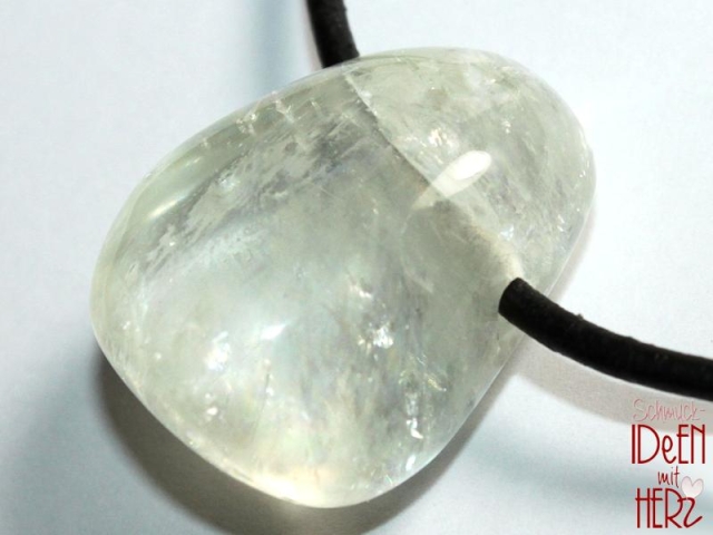 Calcite on cord