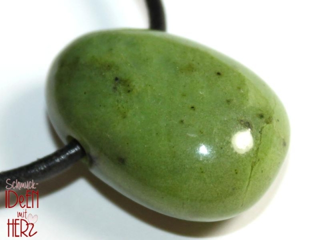 Chrysoprase on cord