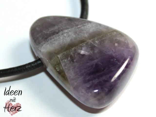 Amethyst auf Band