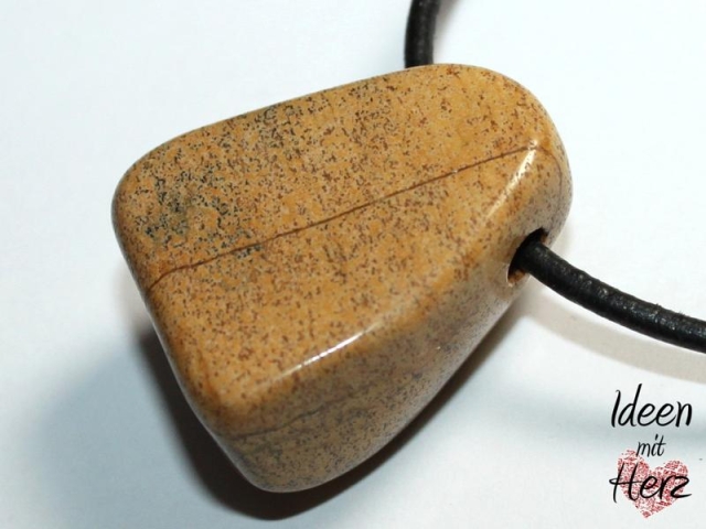 Picture jasper on cord