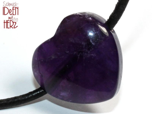 Amethyst auf Band