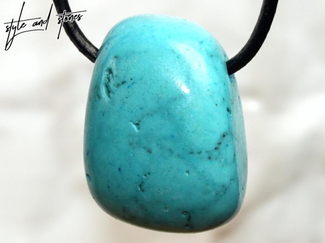 Turquoise (rec.) on cord