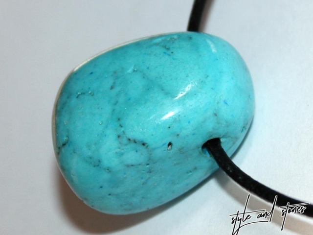 Turquoise (rec.) on cord