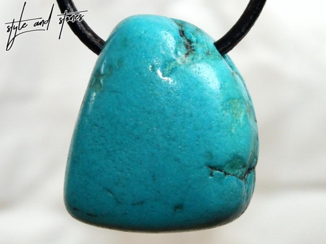 Turquoise (rec.) on cord