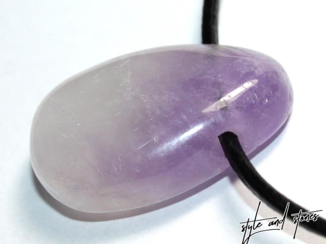 Amethyst auf Band