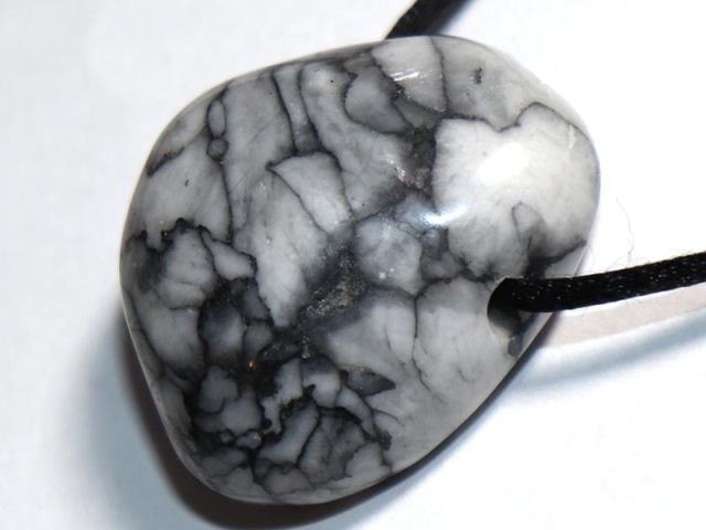 Pinolite on cord