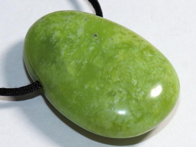 Chrysoprase on cord