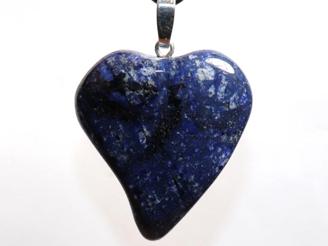 Dumortierite on cord