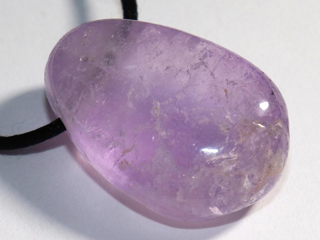 Amethyst auf Band