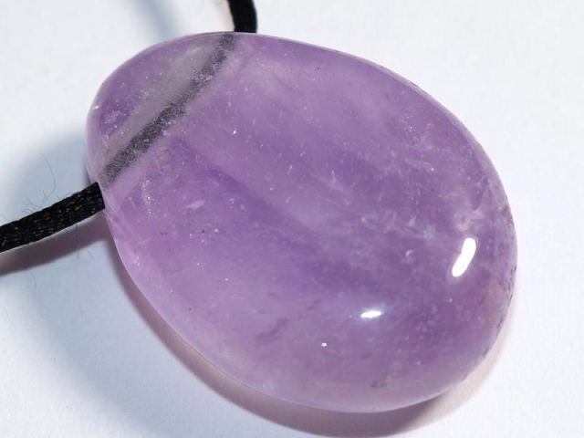 Amethyst auf Band