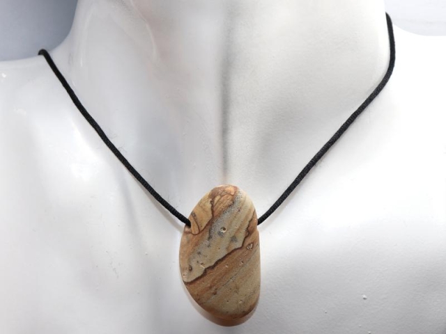 Picture jasper on cord