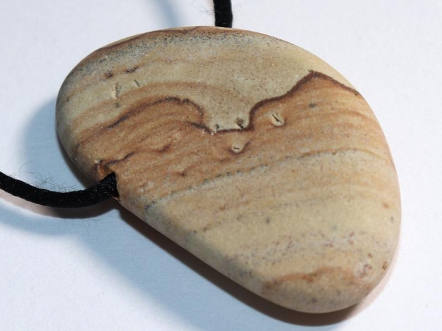 Picture jasper on cord