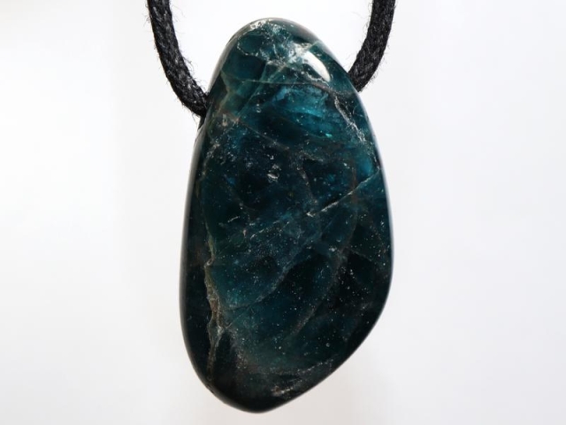 Apatite on cord