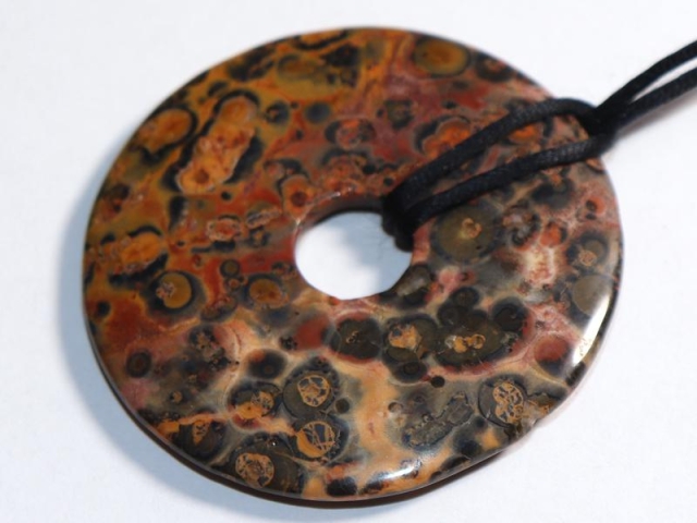 Leopard rhyolite on cord