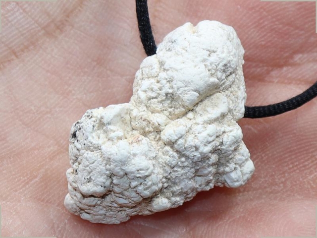 Magnesite on cord