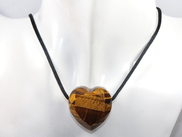 Tigers eye on cord