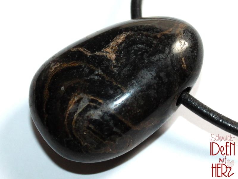 Stromatolite on cord