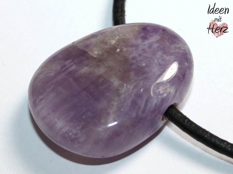 Amethyst auf Band