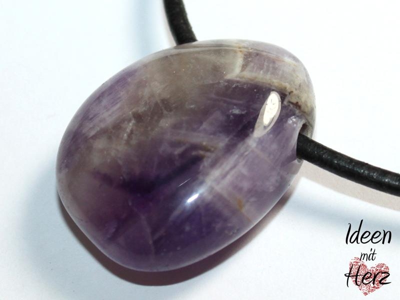 Amethyst auf Band