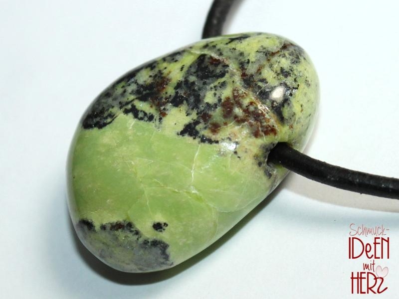 Chrysoprase on cord