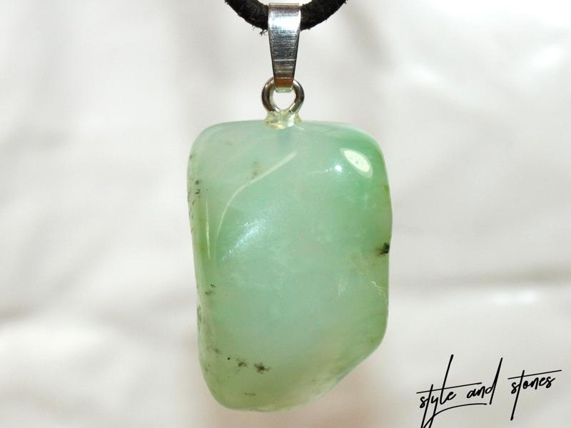 Chrysoprase on cord