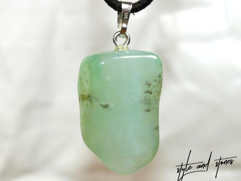 Chrysoprase on cord