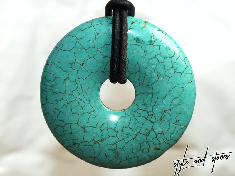 Turquoise (rec.) on cord