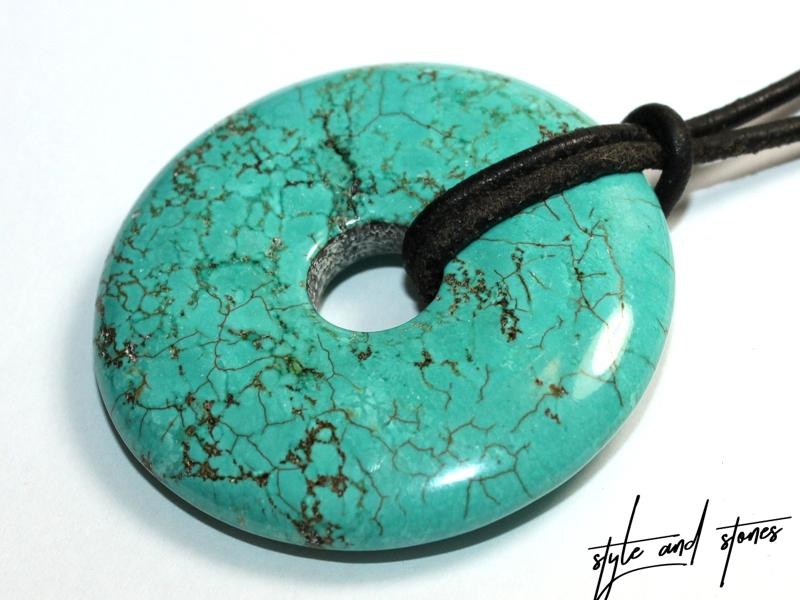 Turquoise (rec.) on cord