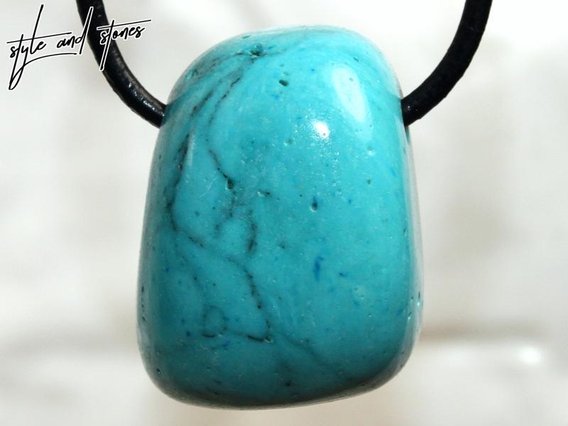 Turquoise (rec.) on cord