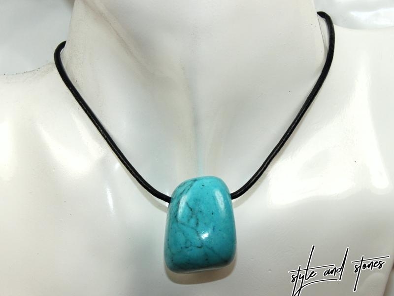 Turquoise (rec.) on cord