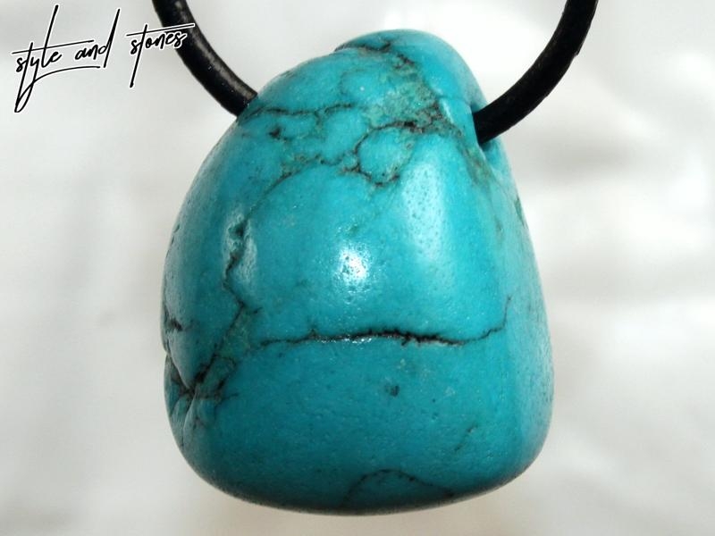 Turquoise (rec.) on cord