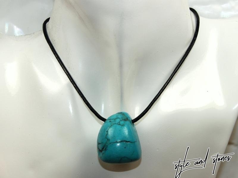 Turquoise (rec.) on cord