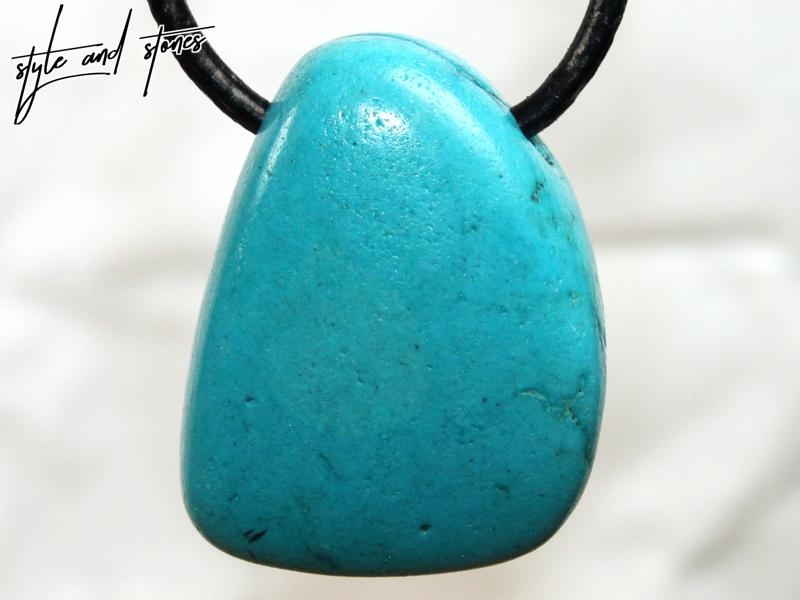 Turquoise (rec.) on cord