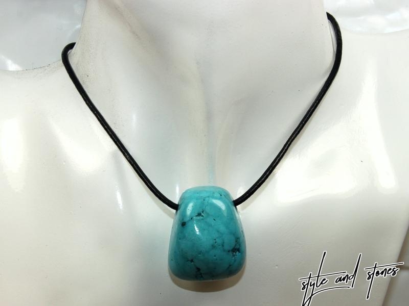 Turquoise (rec.) on cord