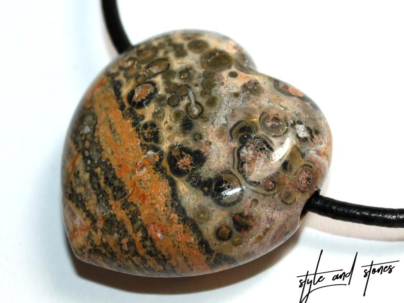 Leopard rhyolite on cord