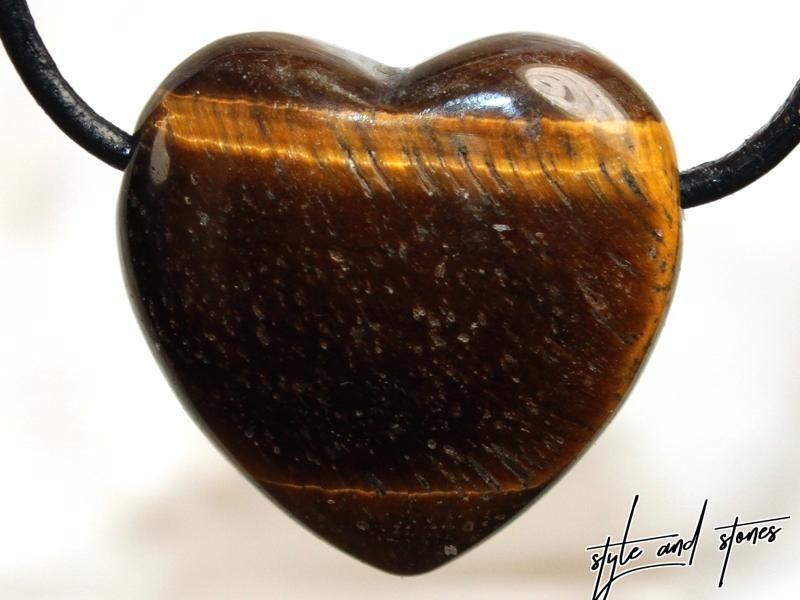 Tigers eye on cord