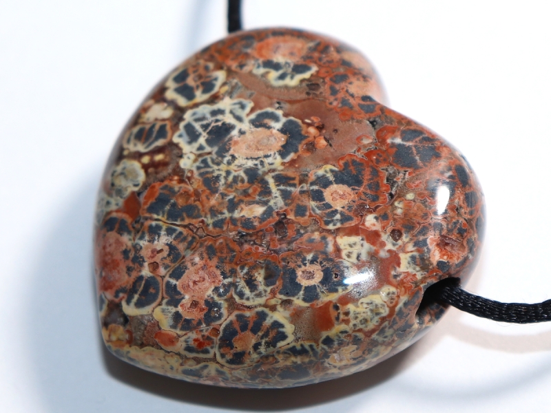 Leopard rhyolite on cord