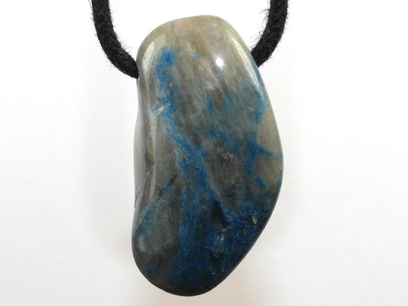 Chrysocolla in quartz on cord