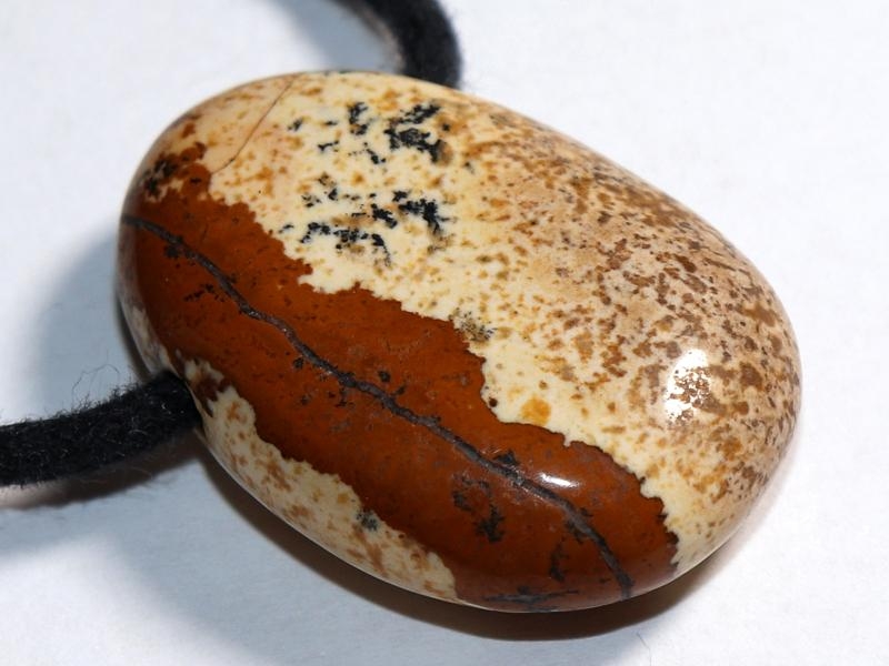 Picture jasper on cord