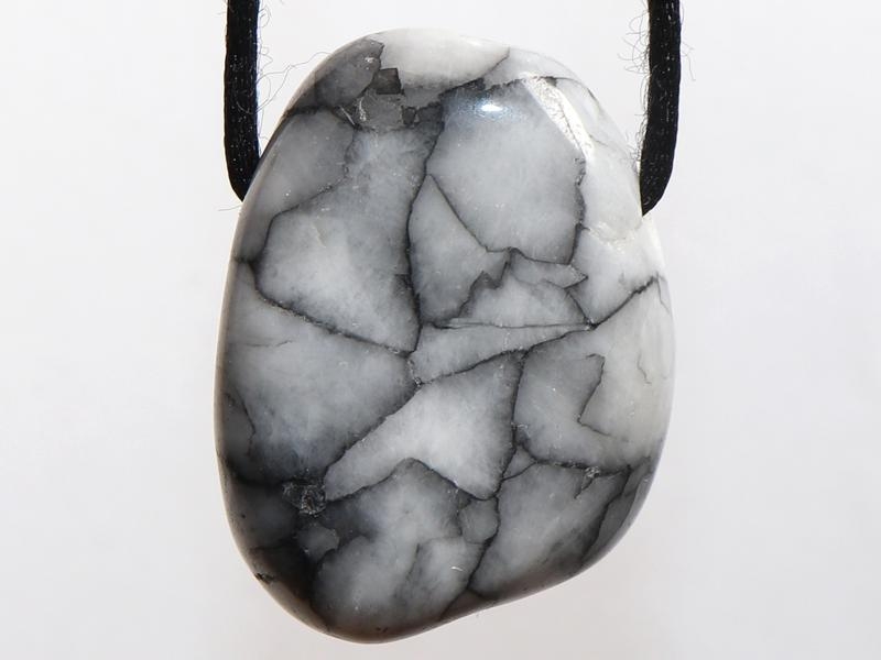 Pinolite on cord