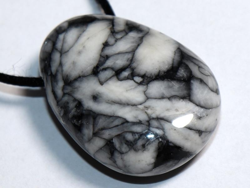 Pinolite on cord