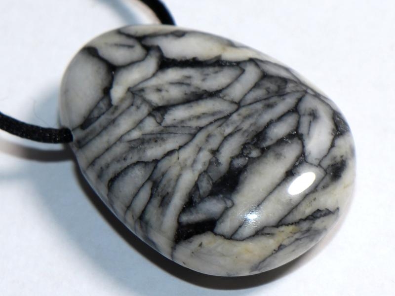 Pinolite on cord