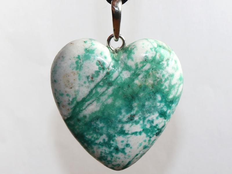 Malachite in dolomite on cord