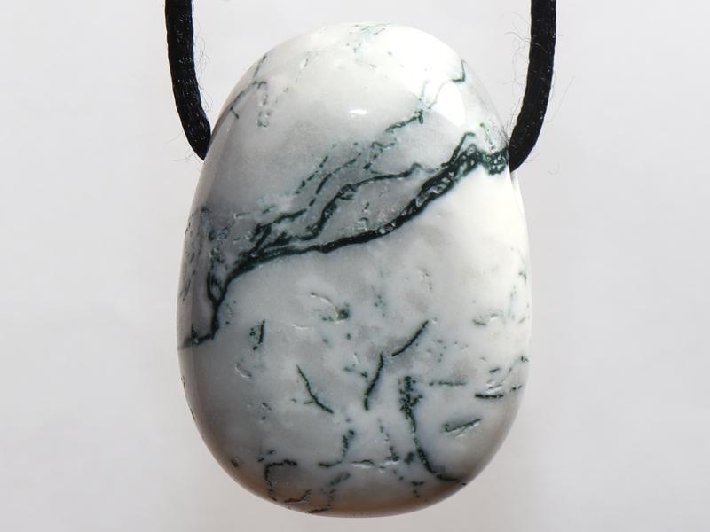 Tree agate on cord