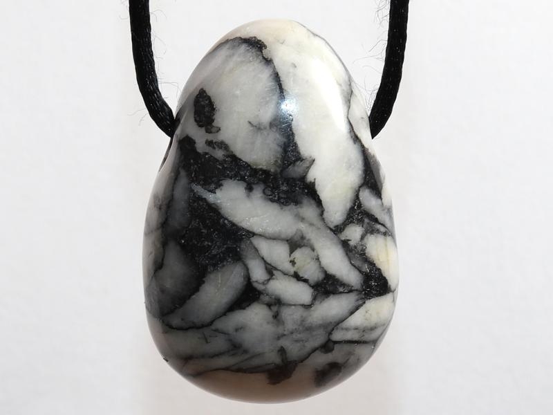 Pinolite on cord