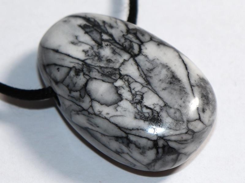 Pinolite on cord