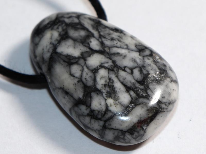 Pinolite on cord