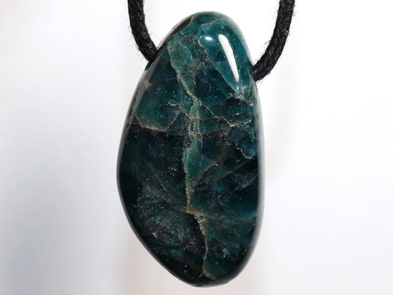 Apatite on cord