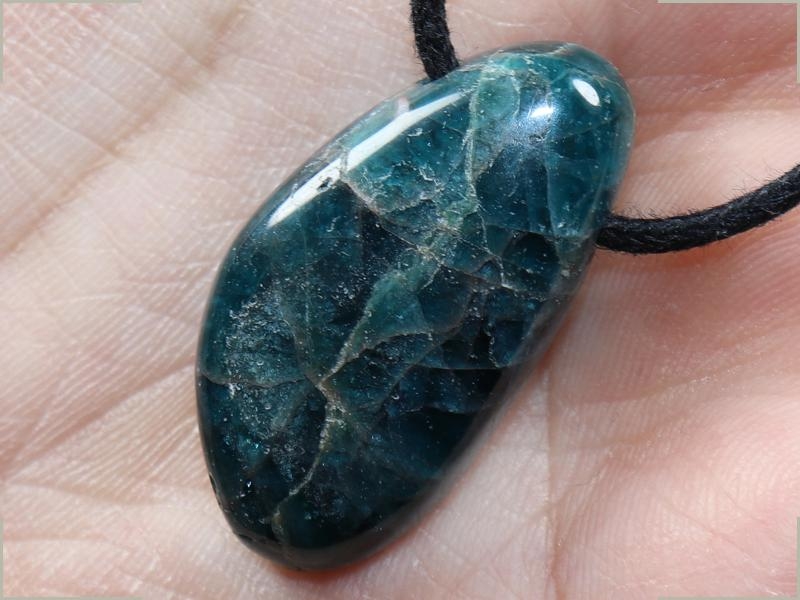 Apatite on cord