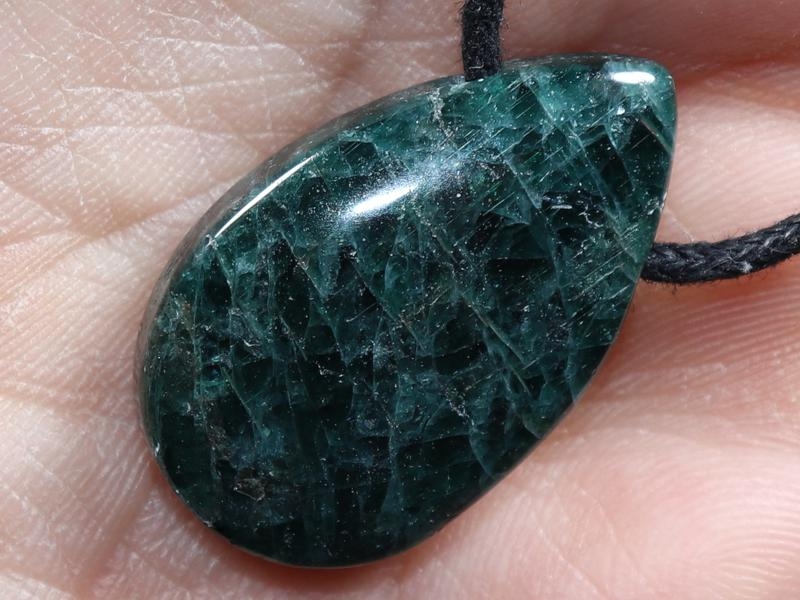 Apatite on cord